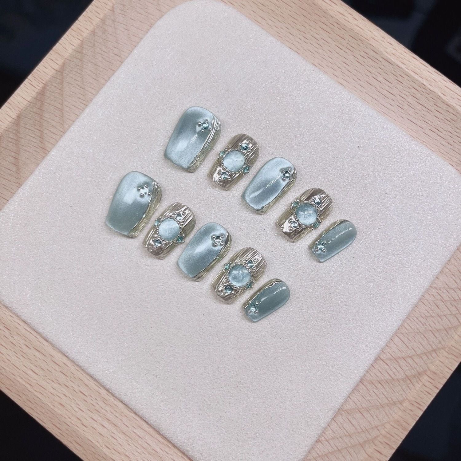EPBeauty Buccellati-Inspired Hand-Forged Press On Nails - Crystal Cat Eye Luxury Set