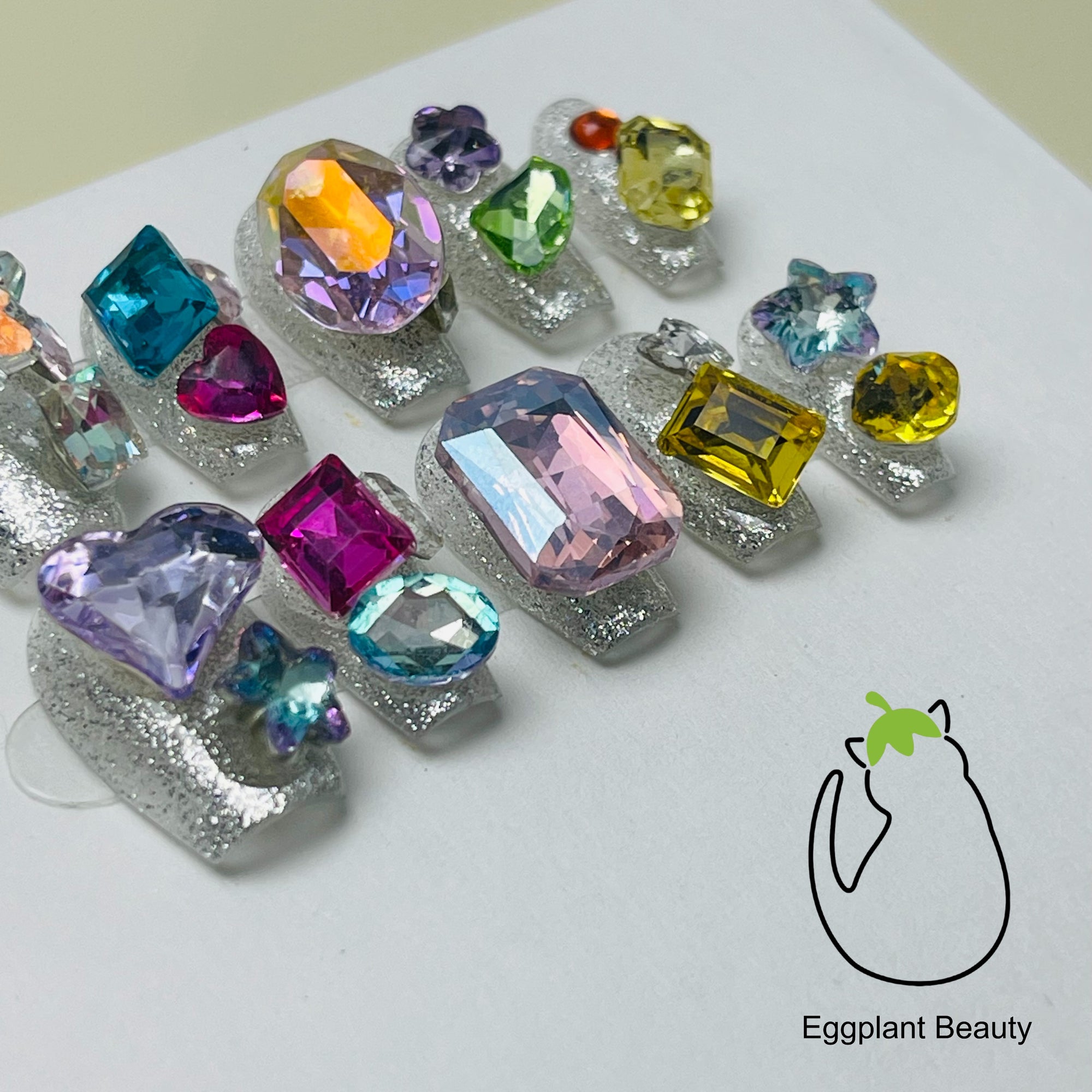 EPBeauty Curated Gemstone Press On Nails - Eclectic Luxury Set with Crystal & Pearl Accents (10Pcs)