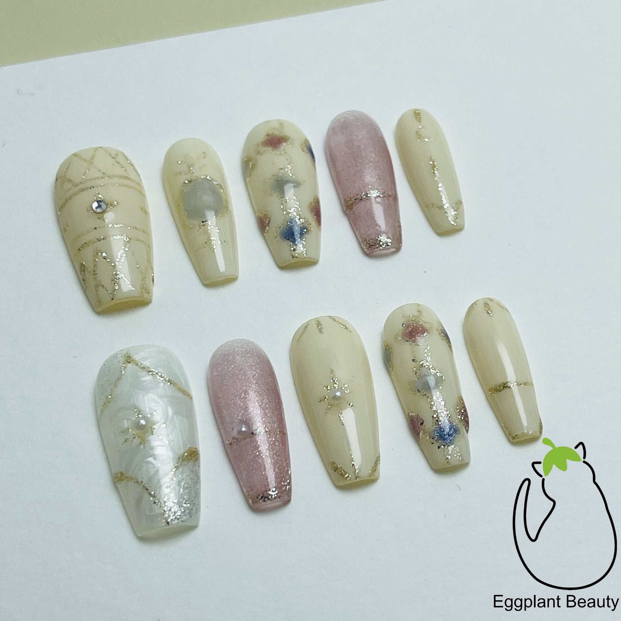 Luxe Baroque Press On Nails - Old Money Style with Ornate 3D Floral Design (10Pcs)