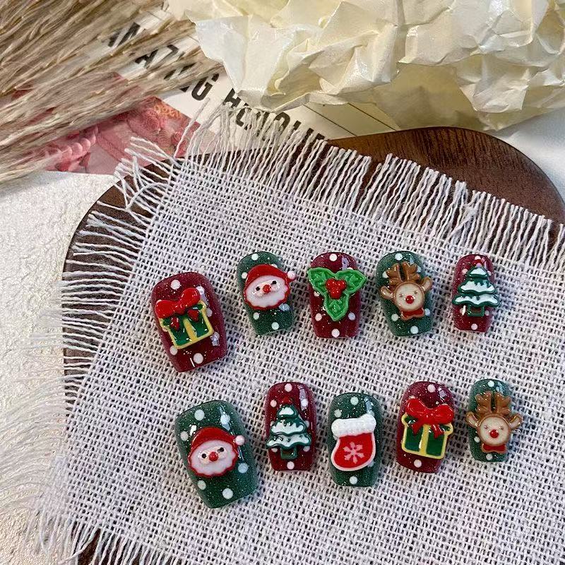 Santa‘s Carousel Press On Nails - Rotating Holiday Motifs on Classic Red & Green (10Pcs)