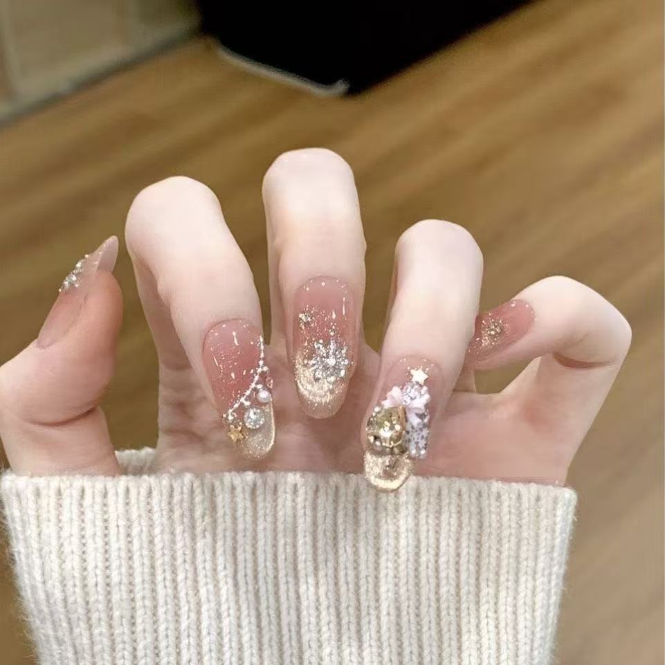 Gilded Noel Press On Nails - Frosted Pine & Crystal Snowfall (10Pcs)