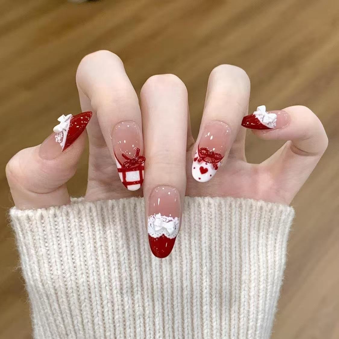 Encore Rêverie Press On Nails - Lace Hearts & Silk Bow (10Pcs)